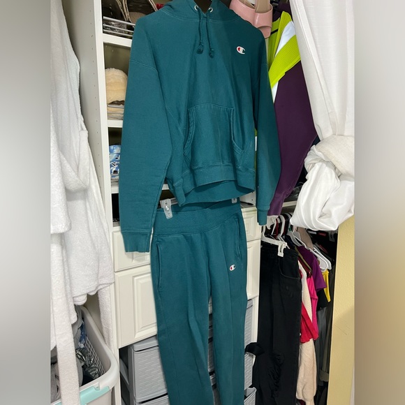 Size: Small - Picture 1 of 1